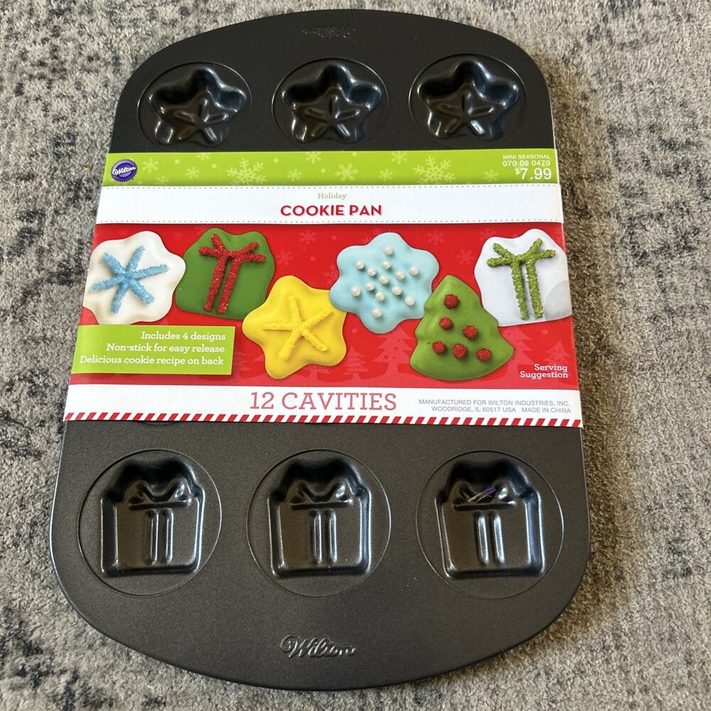 Wilton Black Holiday 12-Cavity Nonstick Cookie Pan